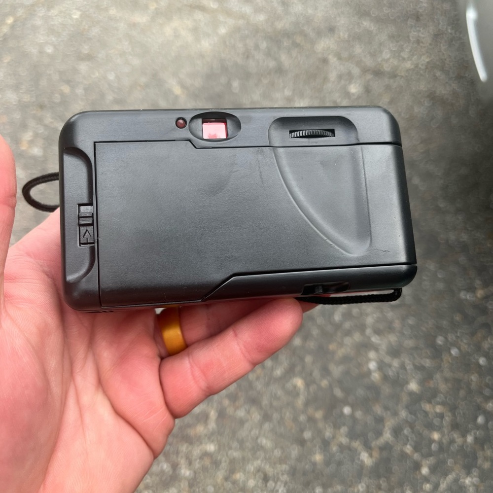 Vintage Tupperware camera - Picture 4 of 4